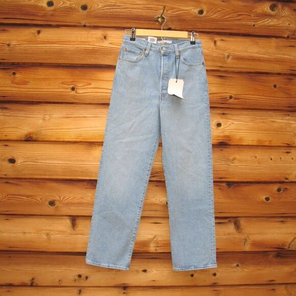 NWT  Levi's Ribcage Straight Ankle Jeans - Picture 3 of 10